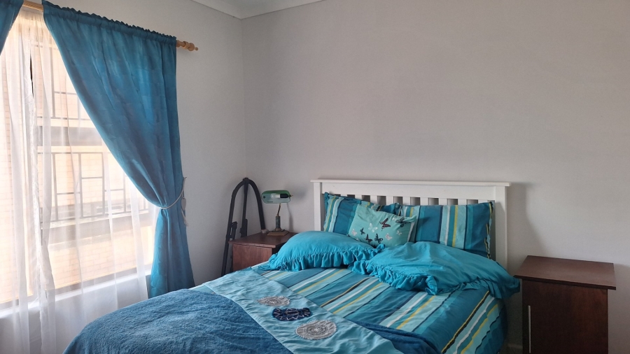 4 Bedroom Property for Sale in Heiderand Western Cape